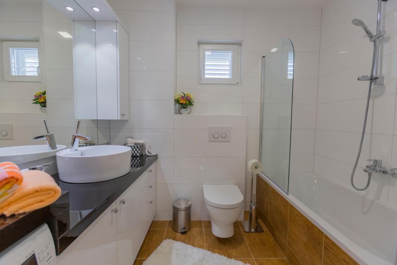 Apartment Paradise Makarska Ngoại thất bức ảnh